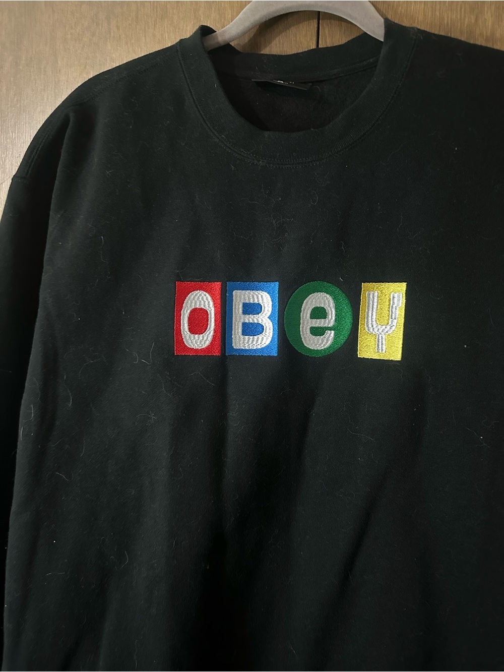 Obey Black Big Shots Crewneck Sweatshirt with Color Block Logo Size XL - Picture 5 of 12